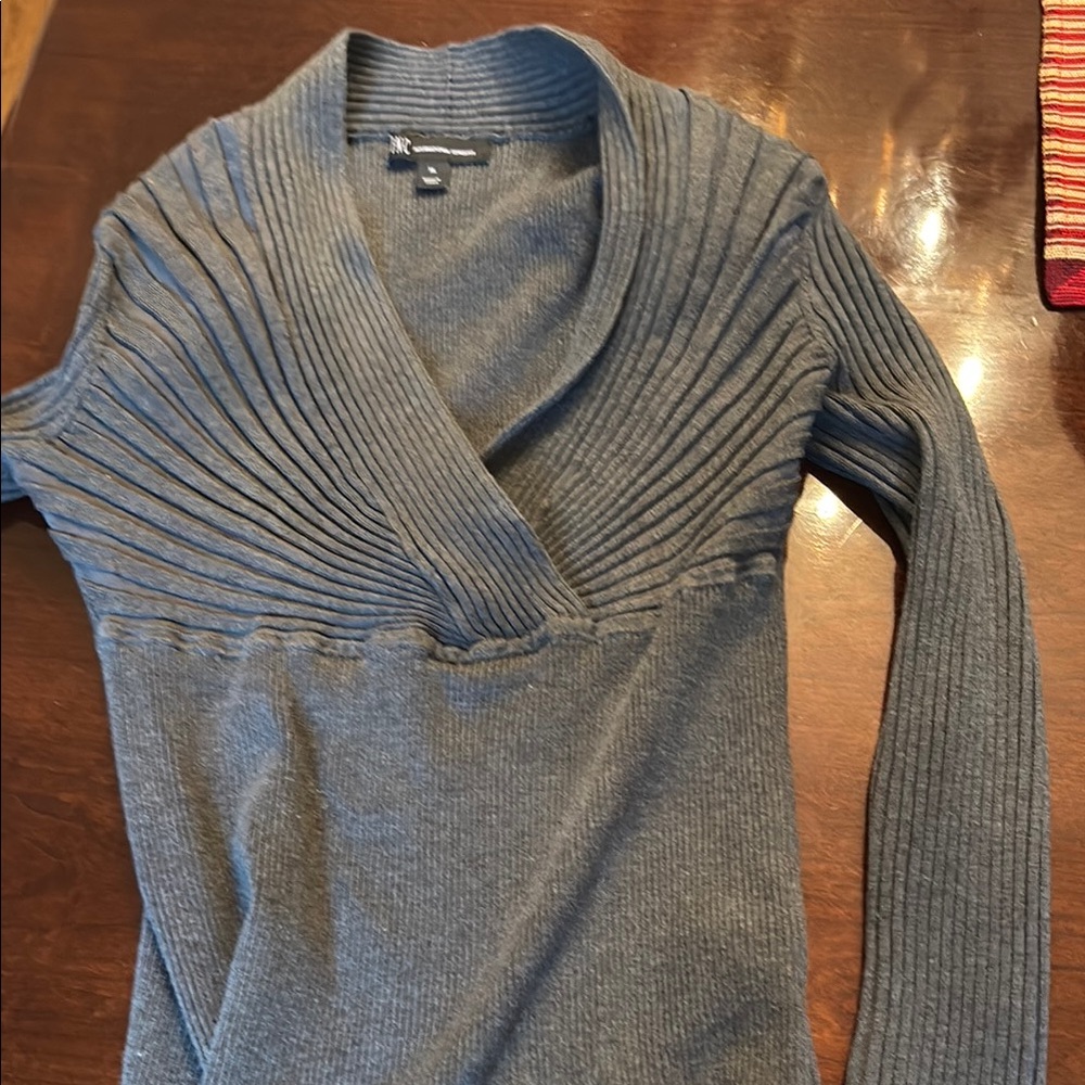 Gray V-Neck Ribbed Knit Sweater
